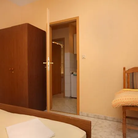 Duce 5973a Apartment *