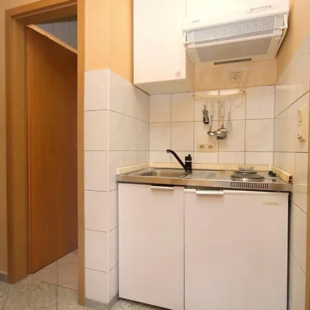Duce 5973a Apartment *